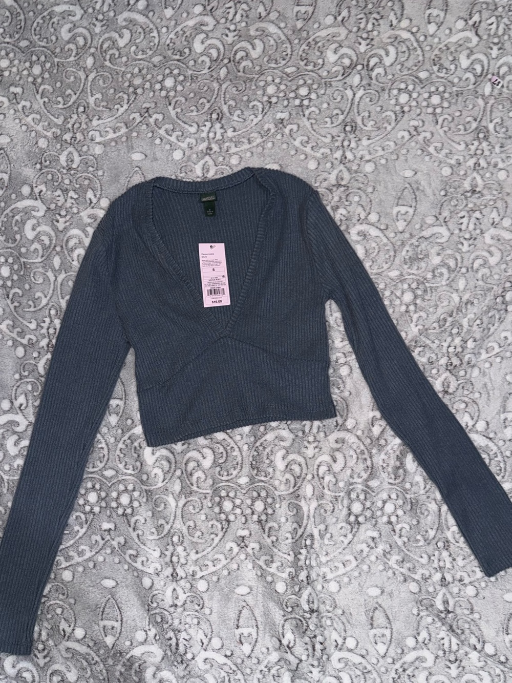 Wild Fable V-Neck Sweater in Blue Size Small NWT
